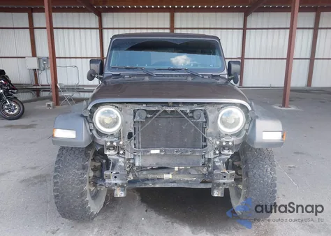 2018 Jeep Wrangler Unlimited Sport 4X4 z USA, uszkodzony, nr VIN 1C4HJXDG4JW183787